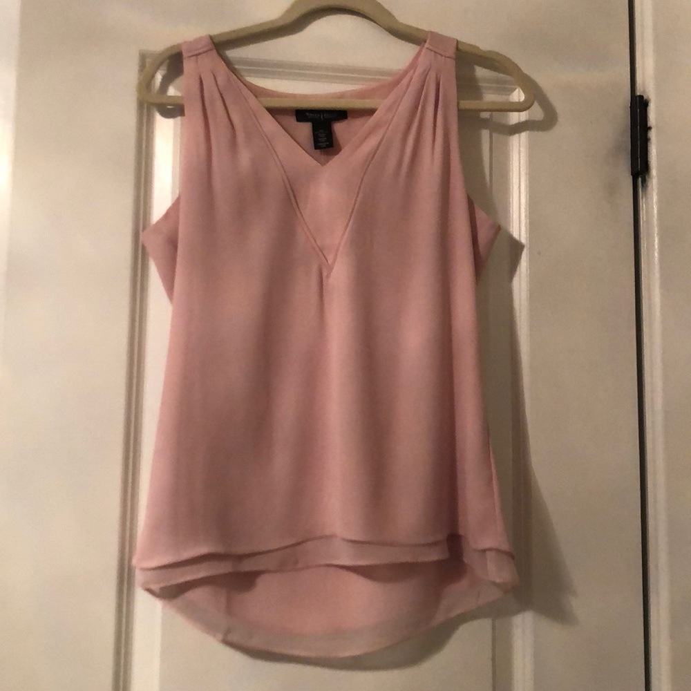 Pink shell in perfect condition